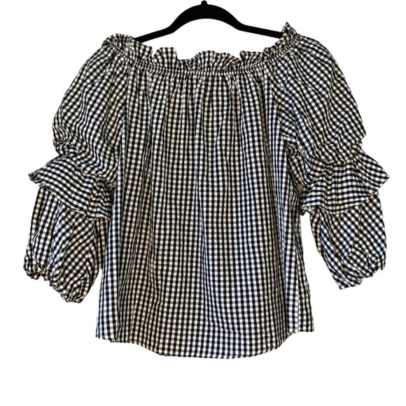 Entro black‎ and white gingham off shoulder puff sleeve popover blouse. Size M - Picture 2 of 9